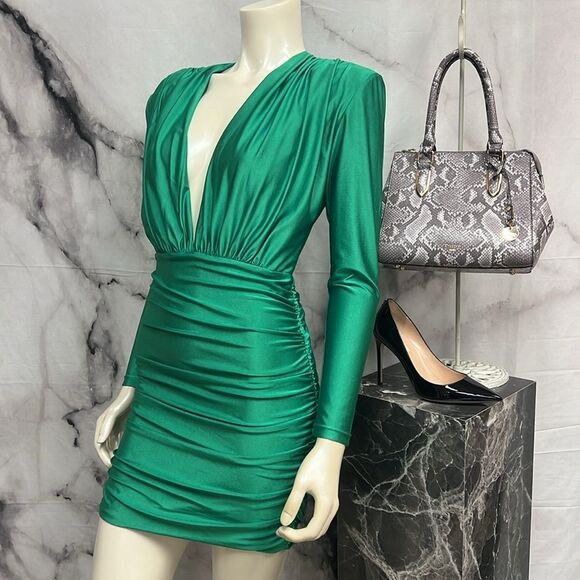 Runaway Kelly Green, long sleeve dress - Picture 8 of 10